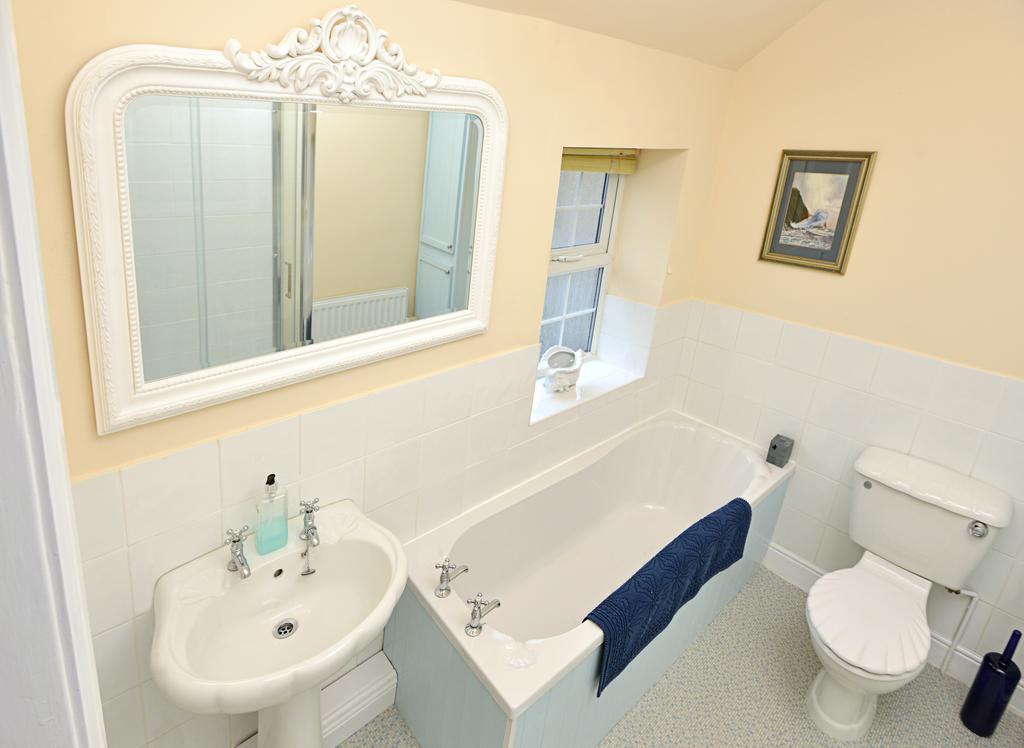 Gate Cottage Матлок Номер фото